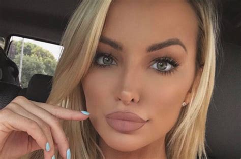 lindsey pelas live nude